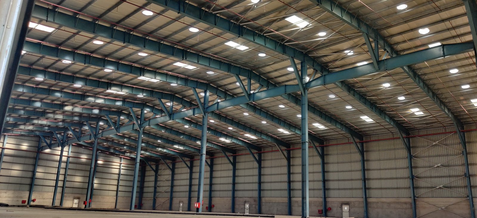 API Pharmaceutical Cleanroom Piping and HVAC